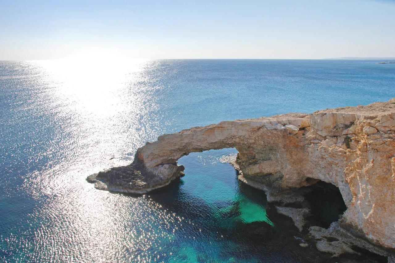 Regina * Agia Napa